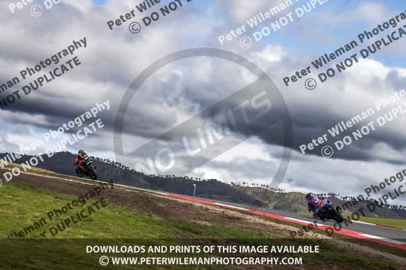 cadwell no limits trackday;cadwell park;cadwell park photographs;cadwell trackday photographs;enduro digital images;event digital images;eventdigitalimages;navarra;no limits trackdays;peter wileman photography;racing digital images;trackday digital images;trackday photos